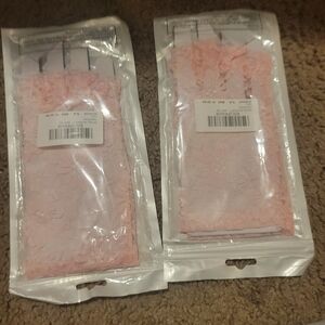 Lace fingerless gloves